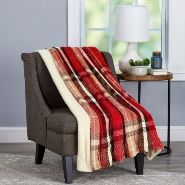 Blanket Throw - Oversized Plush Woven Polyester Sherpa Fleece Plaid Throw - Breathable (Vineyard), Hastings Home, Mfr#: 870438GUO